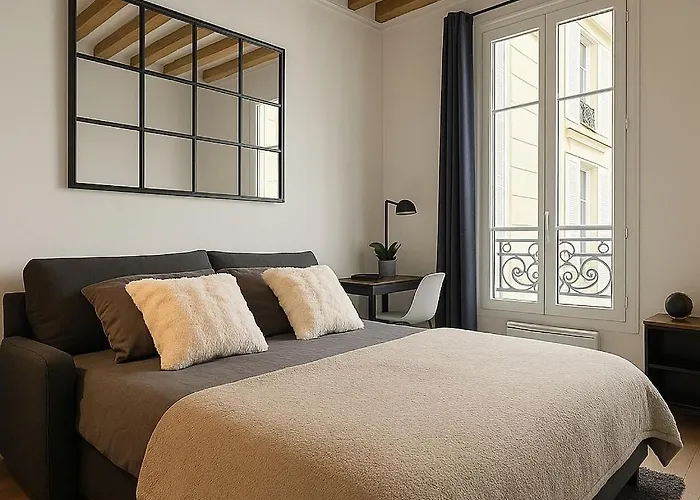 Havre De Paix Aux Champs-elysees *